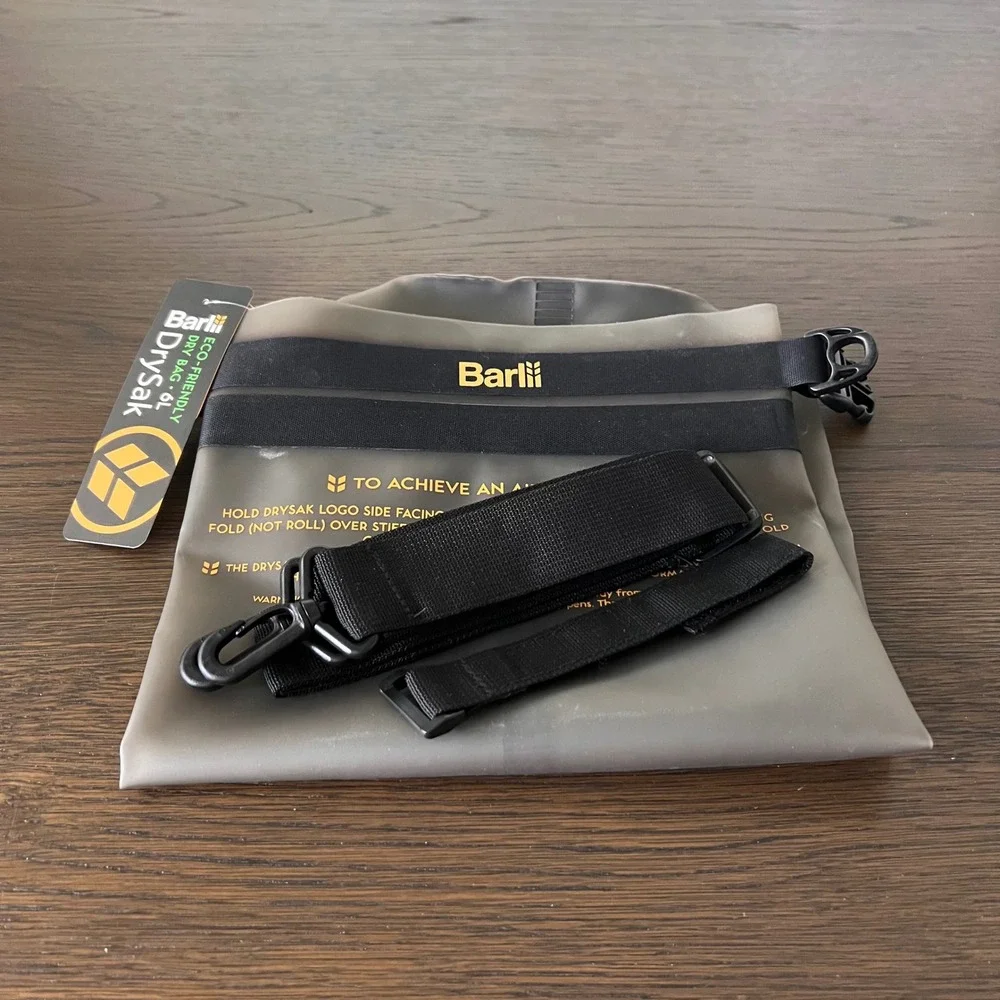 Barlii DrySak 6L Eco-Friendly TPU Dry Bag Waterproof Smoke Grey Gold Logo NEW